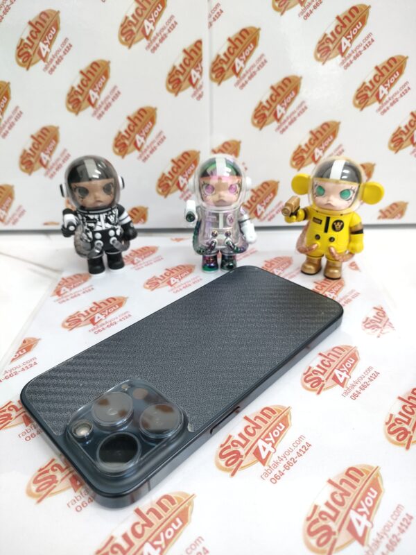 ขายถูกๆ iPhone 15 Pro Max 256GB สุขภาพแบต98% สภาพ95%  สีดำ ศูนย์ไทย ไม่มีอุปกรณ์นะครับ มีเฉพาะกล่องและตัวเครื่อง ไม่ติดiCloud ประกันหมด 4 ธ.ค.68 - Image 4