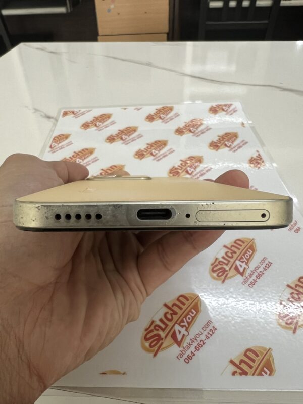 ขายถูก Vivo V25 5G Ram8GB Rom128GB สภาพสวย88% ขอบมีรอยนิดหน่อยตามการใช้งานโดยรวมแล้วสวยครับ สีSunrise Gold อุปกรณ์ไม่มีนะครับ ไม่ติดสัญญ ประกันหมดแล้ว - Image 4