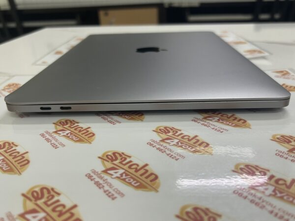ขายถูกๆ Macbook Pro 2020 M1 มีทัศบาร์ RAM8GB SSD256GB 13.3inch Cycle Count 207 สภาพ88% สีSilver ศูนย์ไทย ตัวเครื่อง+Adapter+สายชาร์จ ประกันหมดแล้ว - Image 3