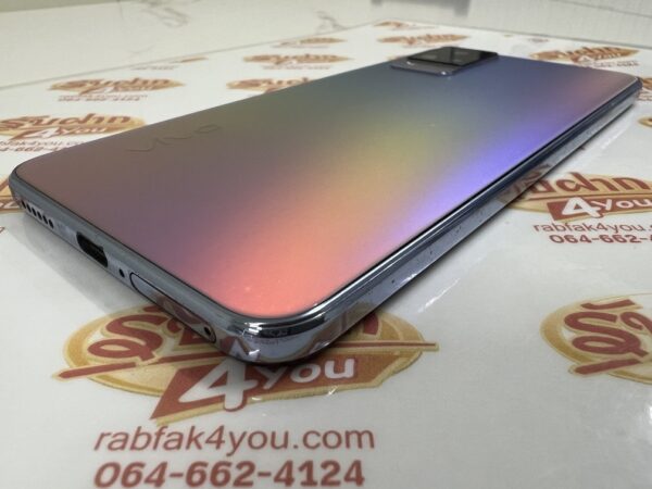 ขายถูก Vivo V21 5G Ram8GB Rom128GB สภาพสวย89% มีรอยขนแมวนิดหน่อยโดยรวมแล้วสวย เครื่องสีBluelight ศูนย์ไทย อุปกรณ์ไม่มีนะครับ ไม่ติดสัญญา ประกันหมดแล้ว - Image 4