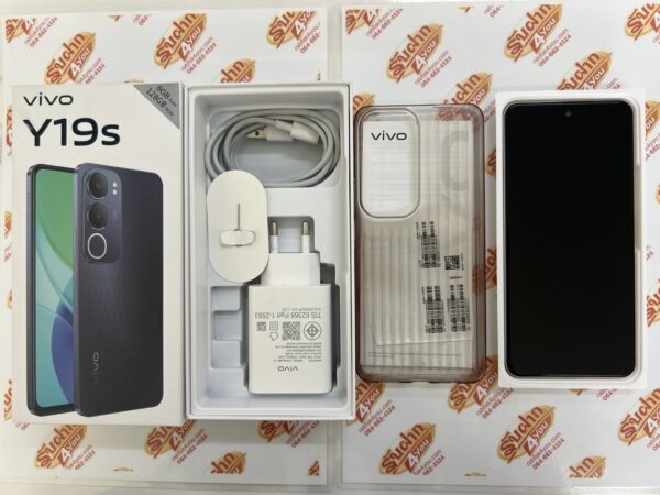 ขายถูก Vivo Y19s Ram6GB Rom128GB (ตัวท๊อป) สภาพสวย92% สีSilver อุปกรณ์ครบกล่องมี ตัวเครื่อง+หัว+สาย+เข็ม+คู่มือ+เคส+กล่อง ไม่ติดสัญญา หมด 16 กรกฎาคม 2569