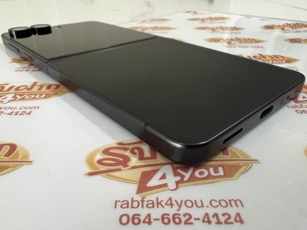 ขายถูก Samsung Galaxy Z Flip 7 5G Ram12GB Rom256GB การันตีความใหม่ สี Jetblack อุปกรณ์ครบกล่อง ไม่ติดสัญญา ประกันยาวๆ Samsung Care+ หมด 22 สิงหาคม 2570 - Image 8
