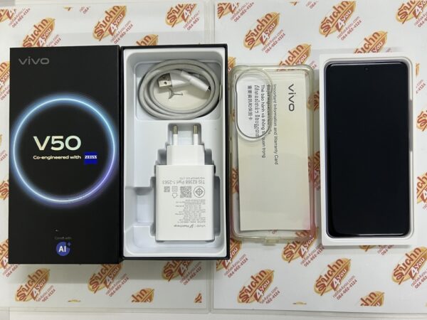 ขายถูกๆ Vivo V50 5G Ram12GB Rom256GB การันตีความใหม่ สีม่วง อุปกรณ์ครบกล่อง ตัวเครื่อง+หัวชาร์จ+สายชาร์จ+เข็ม+คู่มือ+เคส+กล่อง ไม่ติดสัญญา หมด16 มีนาคม 2569