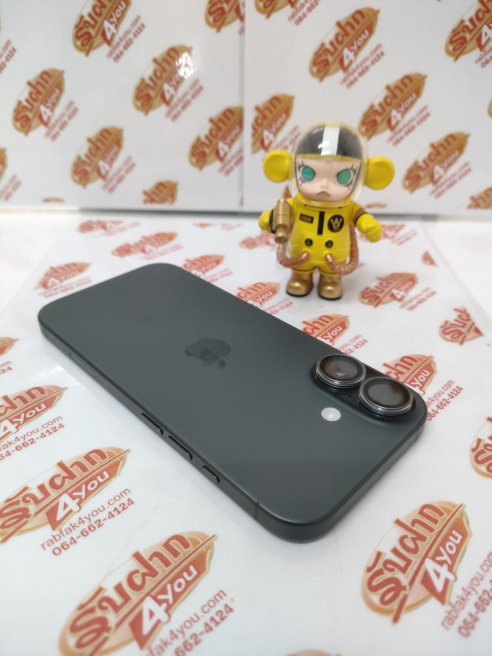 ขายถูก iPhone 17 256GB สภาพสวย95% การันตีความใหม่ สุขภาพแบต100% สีดำศูนย์ไทย อุปกรณ์มีกล่อง เข็มจิ้มซิม เคสใสและตัวเครื่อง ไม่ติดiCloud ประกันหมด 27 กันยายน 2026 - Image 4