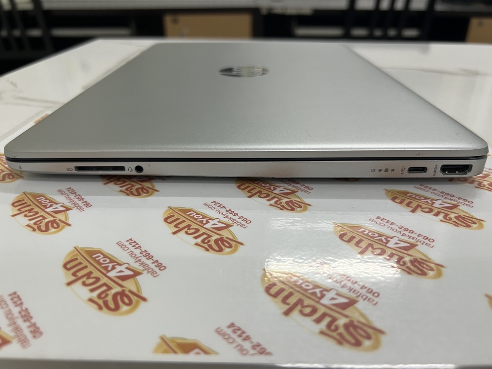 ขายถูก HP 15s-fq2000 i5-1135G7/RAM8GB/SSD512GB 15.6 Full HD เครื่องสีSilver สภาพสวย90% มีรอยขนแมวนิดหน่อยโดยรวมแล้วสวย ตัวเครื่อง+สายชาร์จ ประกันหมดแล้ว - Image 4
