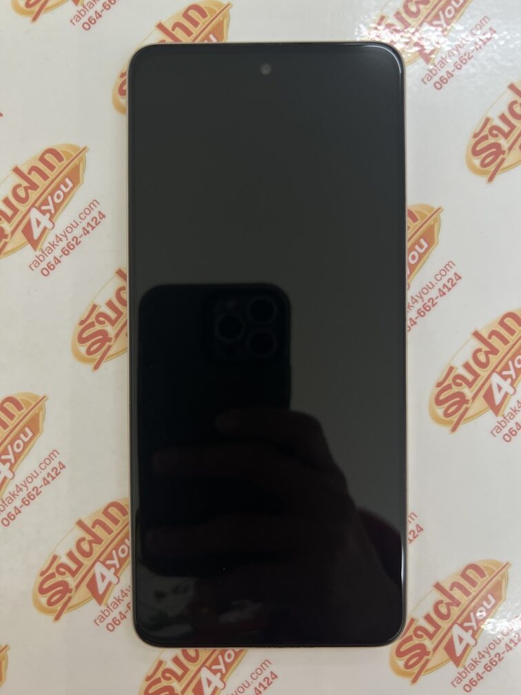 ขายถูกๆ Realme 11 5G Ram8GB Rom256GB สภาพ85% เครื่องมีรอยตามการใช้งานนะครับ มุมจอบนมีแถบดำนิดนึงมองแทบไม่เห็น สีทอง อุปกรณ์ไม่มีนะครับ ไม่ติดสัญญา - Image 2