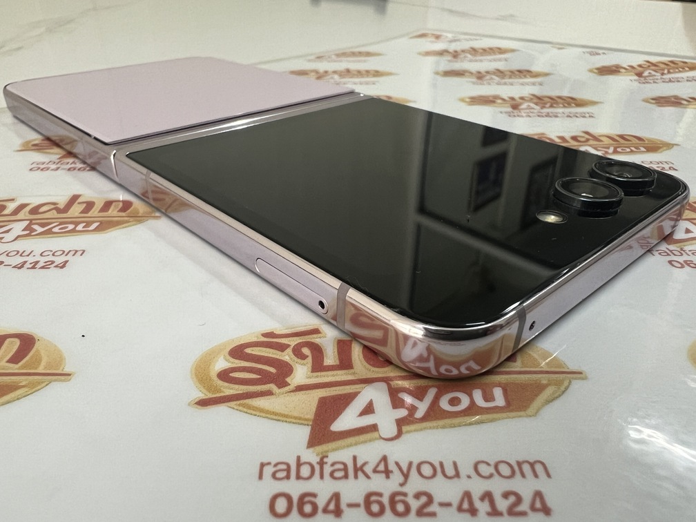 ขายถูกๆ Samsung Z Flip 5 5G Ram8GB Rom256GB สภาพสวย88% เส้นพลาสติ๊กขอบจอมีรอยแตกนิดนึงมองแทบไม่เห็น สีPurple ไม่ติดสัญญา ประกันหมดแล้ว - Image 7