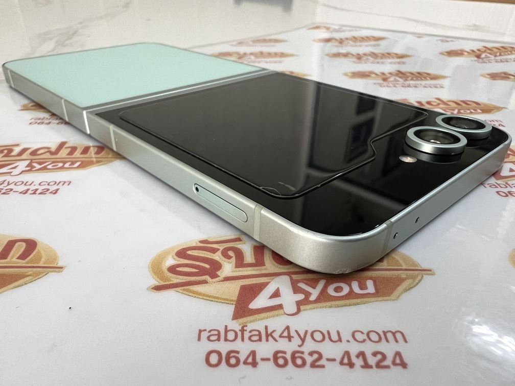 ขายถูกๆ Samsung Z Flip 6 5G Ram12GB Rom256GB สภาพสวย89% ขอบมีรอยนิดหน่อยตามรูป สีGreen อุปกรณ์ไม่มีนะครับ ไม่ติดสัญญา ประกันCare+หมด 24 มิถุนายน 2569 - Image 7