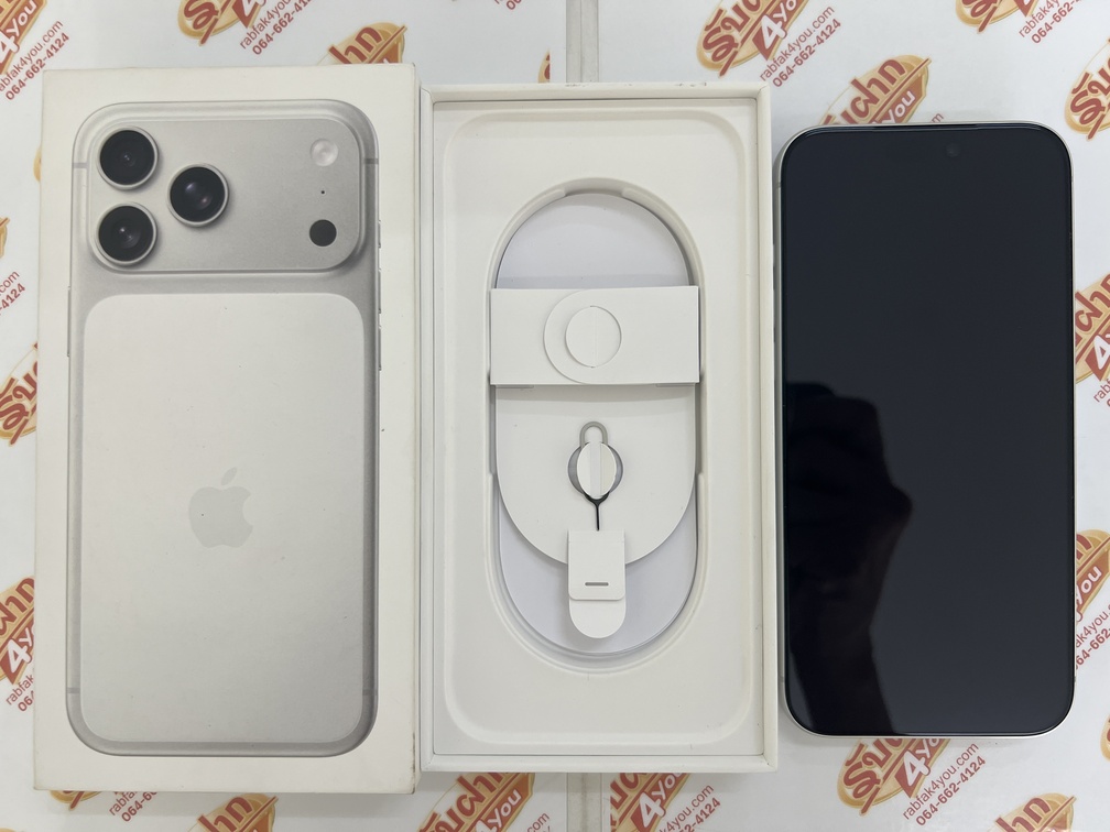 ขายถูก iPhone 17 Pro Max 256GB การันตีความใหม่ สุขภาพแบต100% สีSilver ศูนย์ไทย อุปกรณ์ครบกล่อง(ขาดสายชาร์จ) ไม่ติดiCloud ประกันหมด 27 ธันวาคม 2569