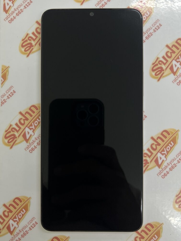 ขายถูก Vivo Y04 Ram4GB Rom128B ความจำเยอะ ศูนย์ไทย สภาพสวย89% มีรอยนิดหน่อยตามการใช้งานโดยรวมแล้วสวย สีทอง อุปกรณ์ไม่มีนะครับ ไม่ติดสัญญา หมด 31 พฤษภาคม 70 - Image 2