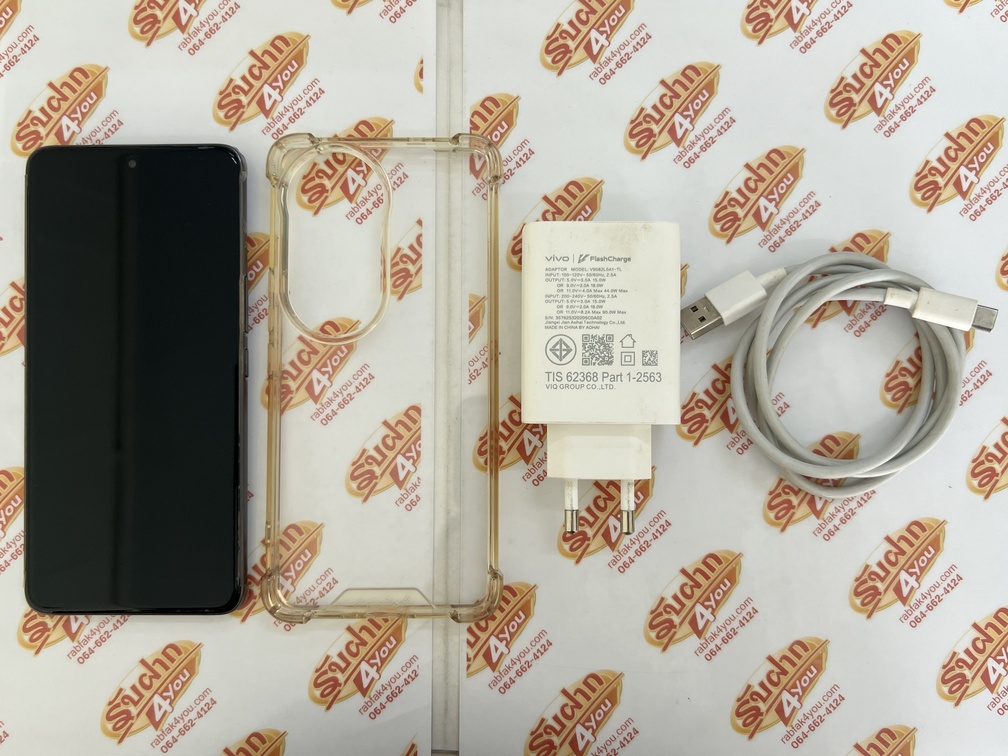 ขายถูก Vivo V50 5G Ram12GB Rom256GB สภาพสวย93% เครื่องสีดำ อุปกรณ์มี ตัวเครื่อง+หัวชาร์จ+สายชาร์จ+เคส ติดฟิล์มทั้งbodyให้แล้วครับ ไม่ติดสัญญา ประกันหมดแล้ว
