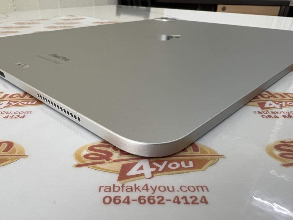 ขายถูก iPad Pro 13นิ้ว M4 WiFi 256GB สีSilver สภาพสวย92% ขอบมีรอย1จุดเล็กๆโดยรวมแล้วสวย สุขภาพแบต88% อุปกรณ์ไม่มีนะครับ ไม่ติดiCloud หมด 22 กรกฎาคม 2569 - Image 4