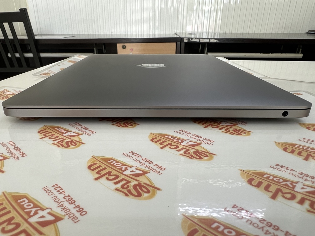 ขายถูก MacBook Pro 13นิ้ว M1 RAM8GB SSD256GB Cycle Count 39 สีSilver สภาพสวย93% อุปกรณ์ครบกล่องมี ตัวเครื่อง+Adapter+สายชาร์จ+คู่มือ+กล่อง ประกันหมดแล้ว - Image 5