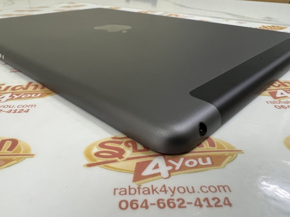 ขายถูก iPad Gen 7 Cell 128GB สุขภาพแบต94% การันตีความใหม่ สีSpace Gray ศูนย์ไทย อุปกรณ์ครบกล่อง(ขาดคู่มือกับเข็ม)มี ตัวเครื่อง+หัวชาร์จ+สายชาร์จ+กล่อง - Image 8