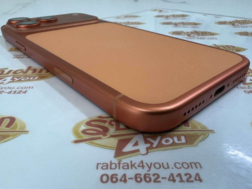 ขายถูก iPhone 17 Pro Max 256GB สภาพสวย92% มีรอยตรงขอบ1จุดเล็กๆมองแทบไม่เห็น สุขภาพแบต94% สีOrange ศูนย์ไทย อุปกรณ์ไม่มีนะครับ ประกันหมด 7 ธันวาคม 69 - Image 5