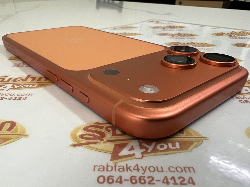 ขายถูก iPhone 17 Pro Max 256GB สภาพสวย92% มีรอยตรงขอบ1จุดเล็กๆมองแทบไม่เห็น สุขภาพแบต94% สีOrange ศูนย์ไทย อุปกรณ์ไม่มีนะครับ ประกันหมด 7 ธันวาคม 69 - Image 7