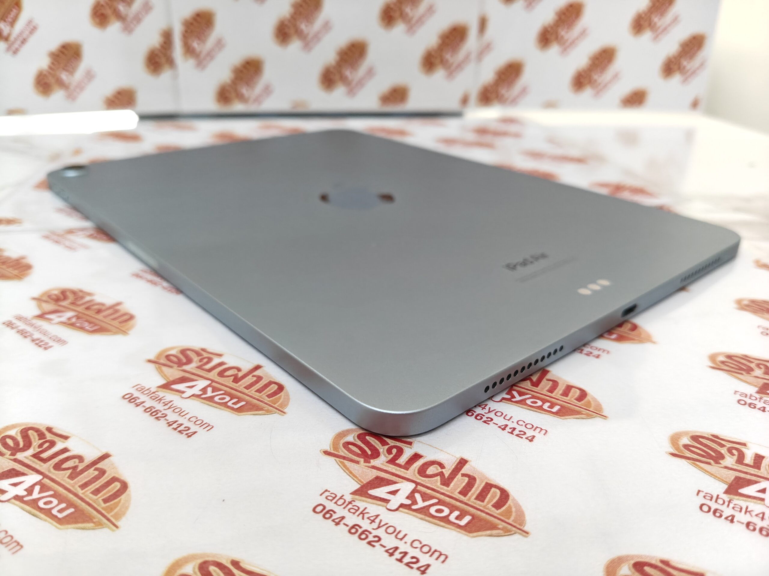 ขายถูก iPad AIR 11-INCH (M2) WIFI 128GB สภาพสวย92% สุขภาพแบต81% สีสตาร์ไลท์ (Starlight) / ฟ้า ศูนย์ไทย อุปกรณ์ไม่มีนะครับ มีแต่ตัวเครื่อง ไม่ติดiCloud ประกันหมดแล้ว - Image 2