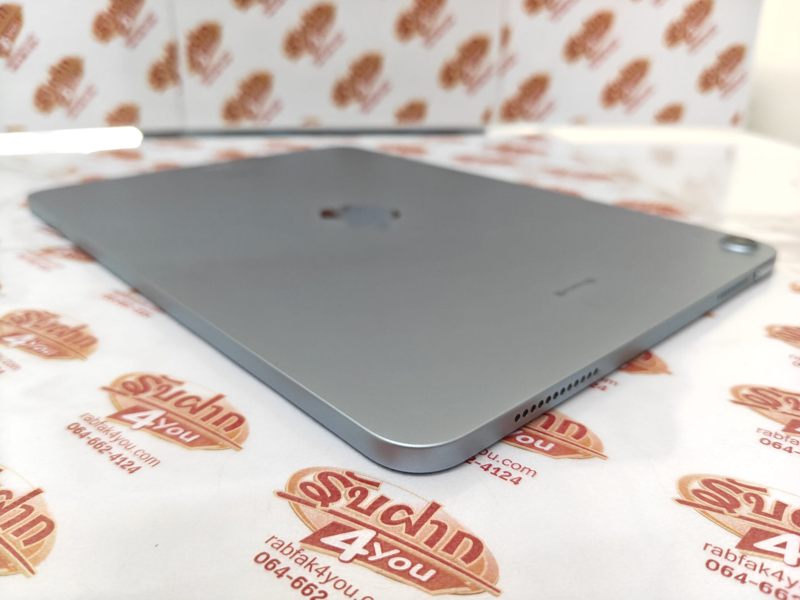 ขายถูก iPad AIR 11-INCH (M2) WIFI 128GB สภาพสวย92% สุขภาพแบต81% สีสตาร์ไลท์ (Starlight) / ฟ้า ศูนย์ไทย อุปกรณ์ไม่มีนะครับ มีแต่ตัวเครื่อง ไม่ติดiCloud ประกันหมดแล้ว - Image 3