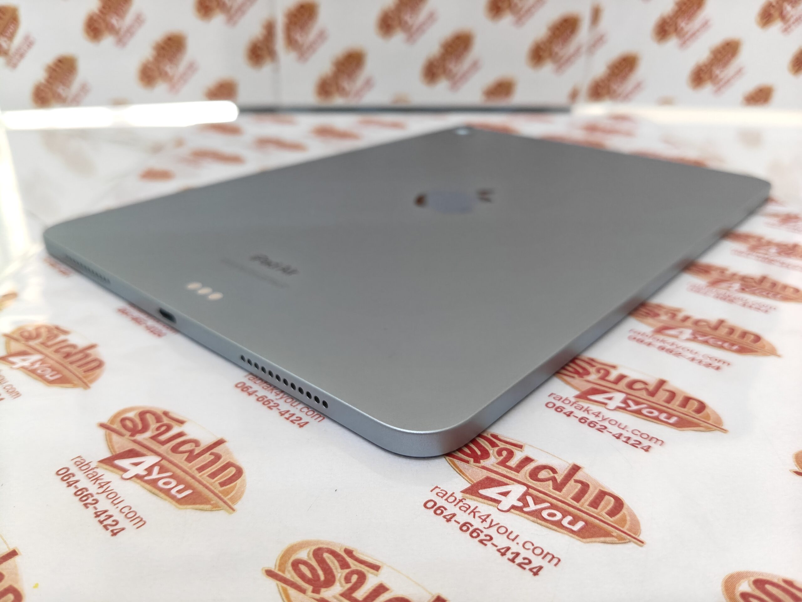 ขายถูก iPad AIR 11-INCH (M2) WIFI 128GB สภาพสวย92% สุขภาพแบต81% สีสตาร์ไลท์ (Starlight) / ฟ้า ศูนย์ไทย อุปกรณ์ไม่มีนะครับ มีแต่ตัวเครื่อง ไม่ติดiCloud ประกันหมดแล้ว - Image 4